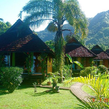 Tauhanihani Village Lodge La Vague Bleue Teahupoo Exterior foto