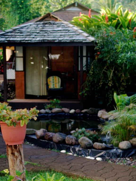 Tauhanihani Village Lodge La Vague Bleue Teahupoo Exterior foto